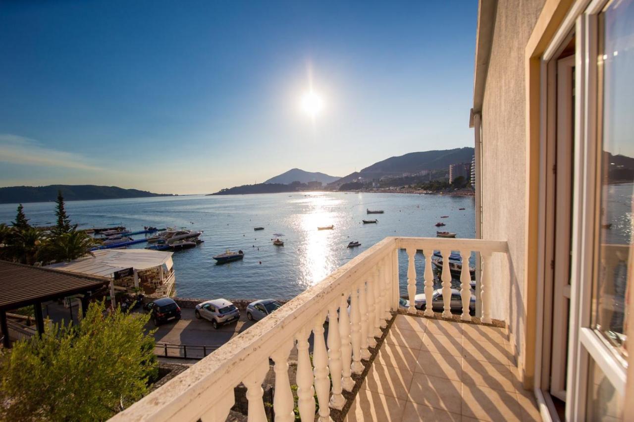 Acika Apartments Rafajlovići Esterno foto