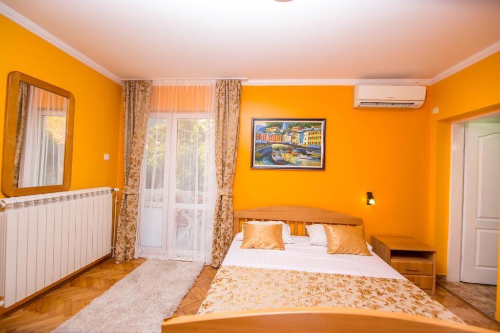 Acika Apartments Rafajlovići Esterno foto