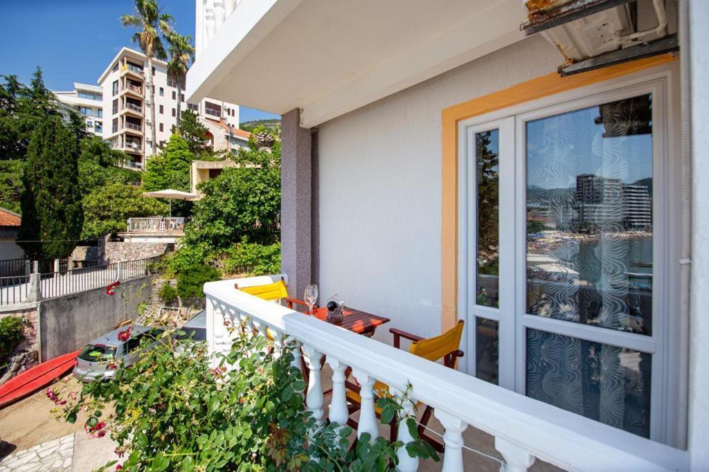 Acika Apartments Rafajlovići Esterno foto