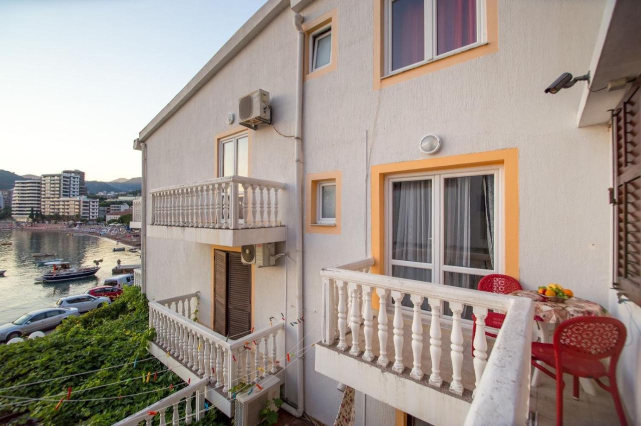 Acika Apartments Rafajlovići Esterno foto