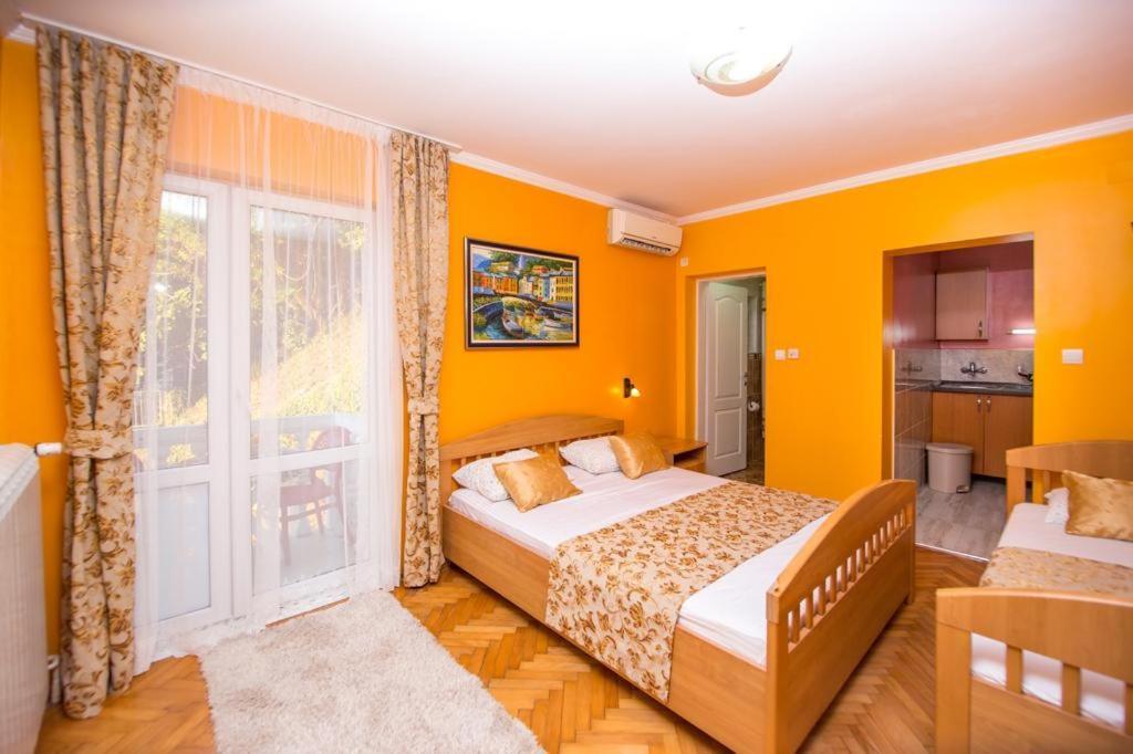 Acika Apartments Rafajlovići Esterno foto