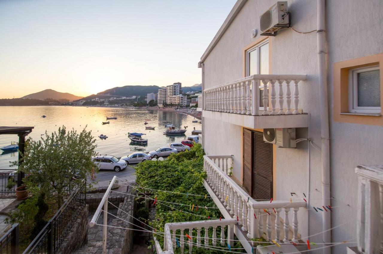 Acika Apartments Rafajlovići Esterno foto