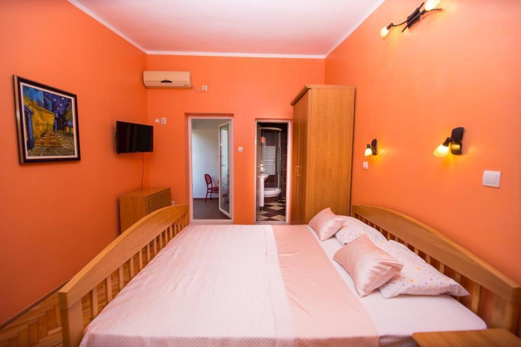 Acika Apartments Rafajlovići Esterno foto