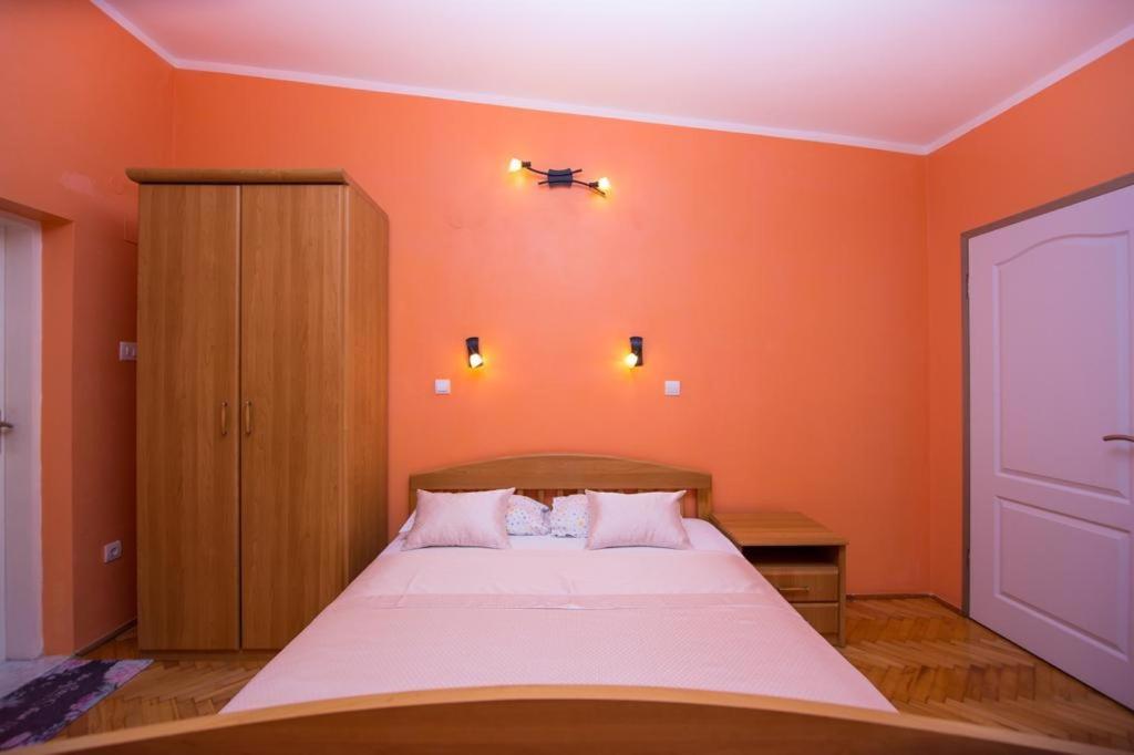 Acika Apartments Rafajlovići Esterno foto