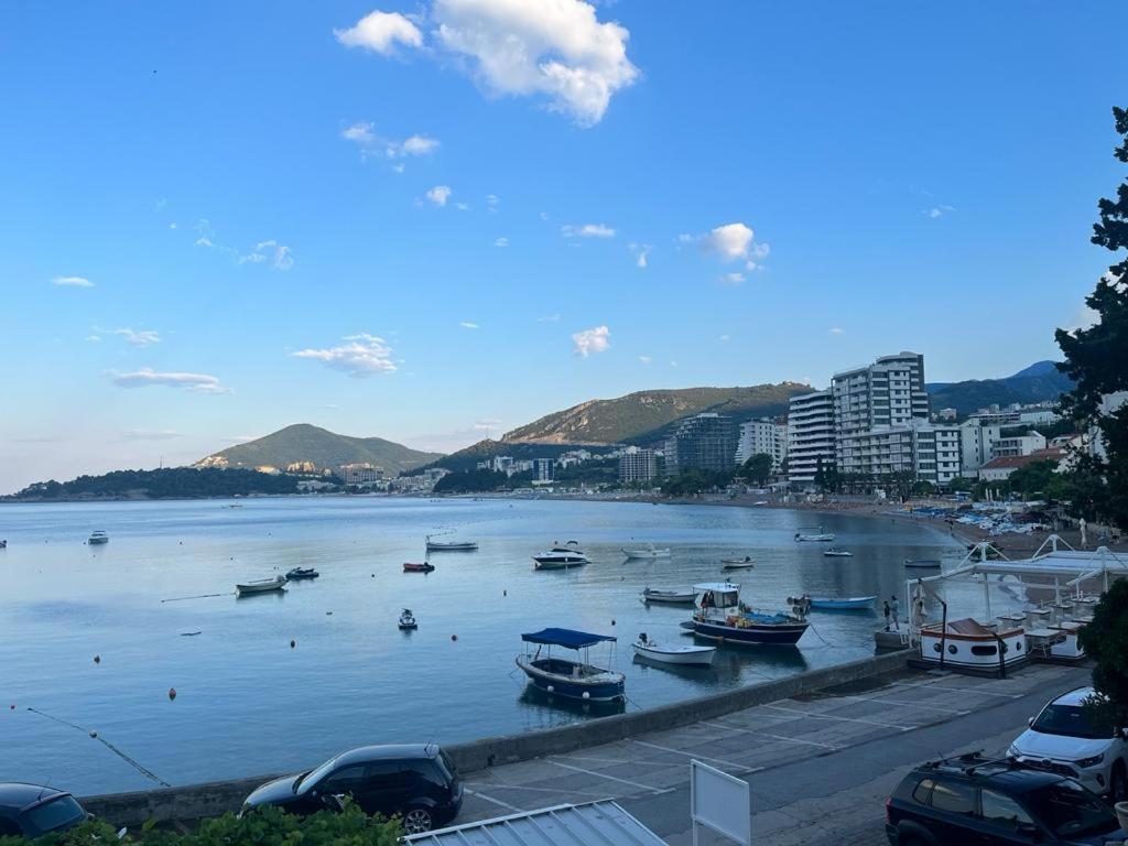 Acika Apartments Rafajlovići Esterno foto